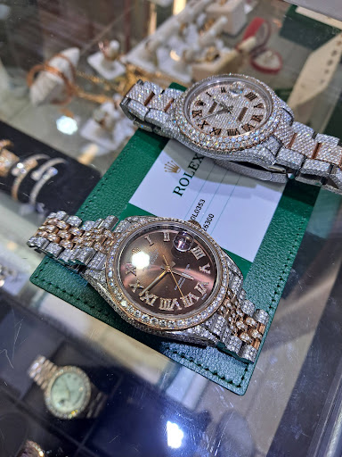 Jeweler «French Jewelry Renee De Paris Incorporated», reviews and photos, 6608 Collins Ave, Miami Beach, FL 33141, USA