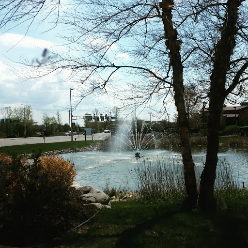 Shopping Mall «Oakdale Village Shopping Center», reviews and photos, 8301 3rd St N, St Paul, MN 55128, USA