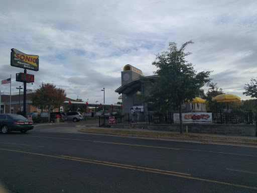 Fast Food Restaurant «Sonic Drive-In», reviews and photos, 1960 Suburban Ave, St Paul, MN 55119, USA