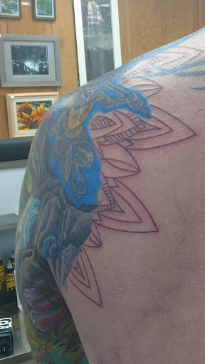 Body Piercing Shop «House Of Ink Tattoos», reviews and photos, 1000 N Rand Rd, Wauconda, IL 60084, USA