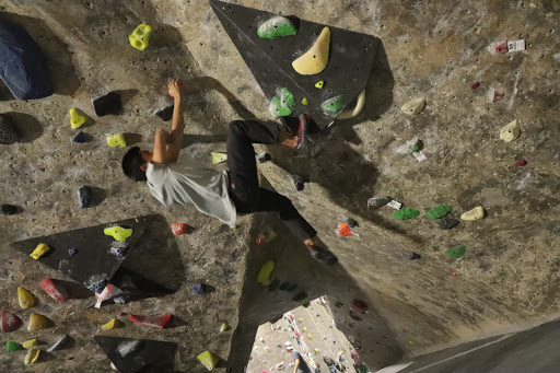 Rock Climbing Gym «Hangar 18 Indoor Climbing Gym - Riverside», reviews and photos, 6935 Arlington Ave, Riverside, CA 92503, USA