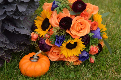 Florist «Back to the Fuchsia - A Flower Shop», reviews and photos, 439 Butler St, Saugatuck, MI 49453, USA