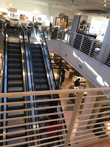 Furniture Store «Crate and Barrel», reviews and photos, 1115 Broadway Plaza, Walnut Creek, CA 94596, USA