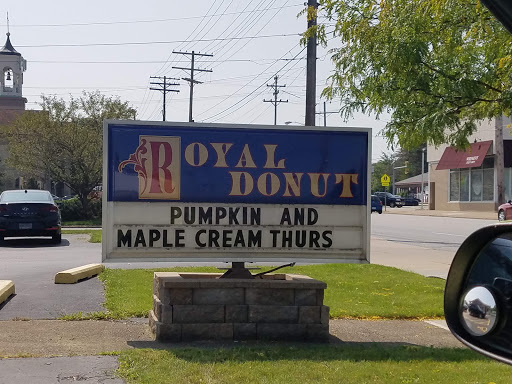 Donut Shop «Royal Donut», reviews and photos, 5759 State Rd, Cleveland, OH 44134, USA