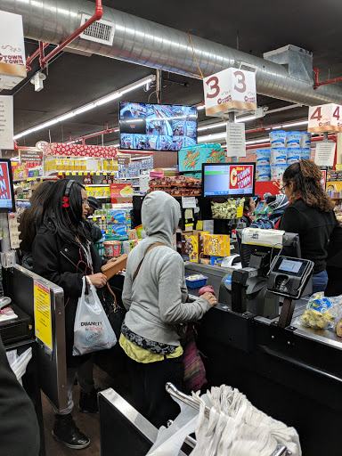 Grocery Store «C-Town Supermarkets», reviews and photos, 560 W 125th St, New York, NY 10027, USA