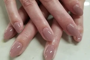 E's Nails image