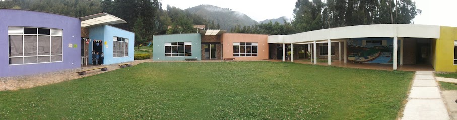 Gimnasio Campestre Emmanuel - Nobsa, Boyaca, Colombia