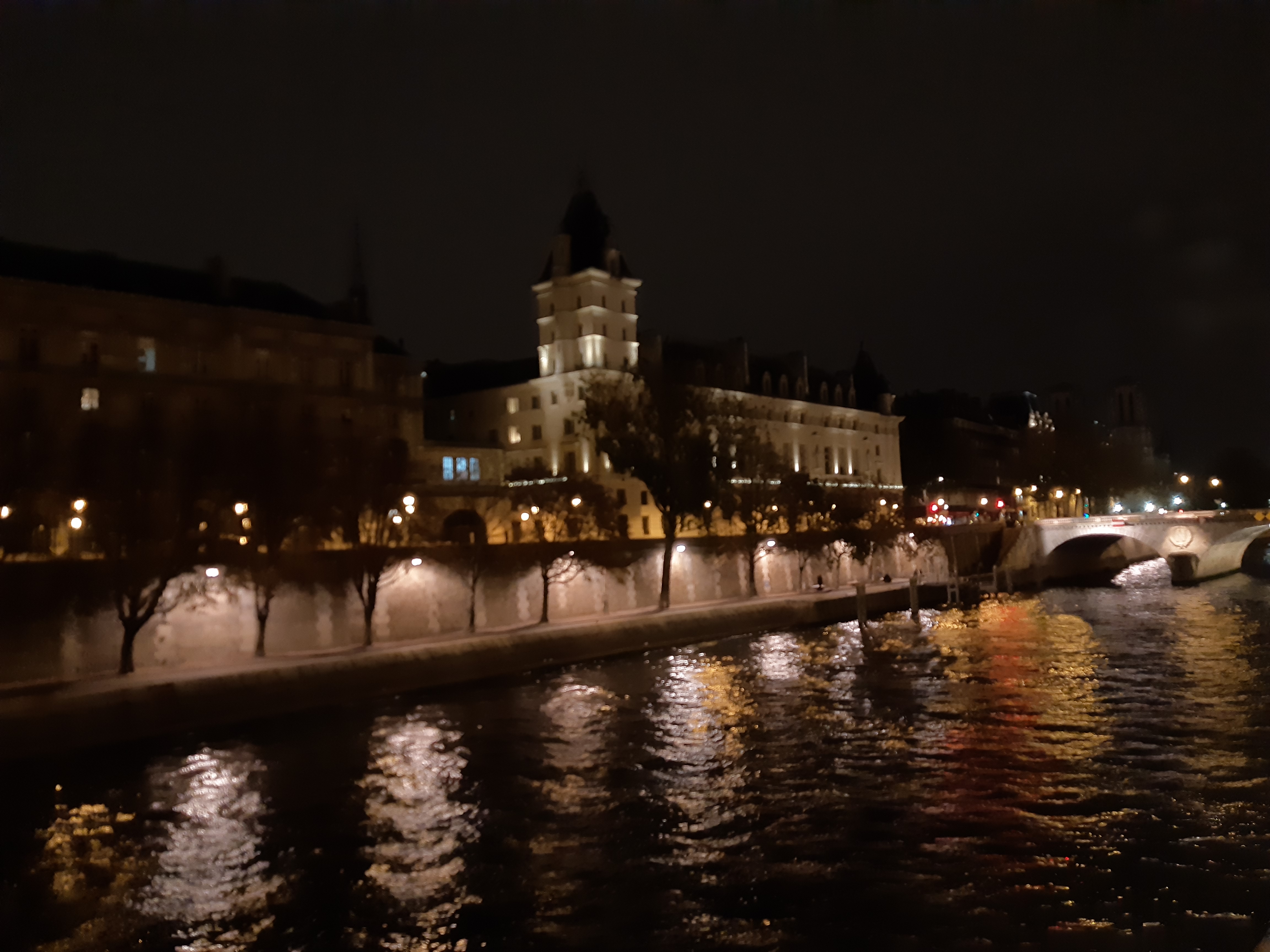 Photo n° 3 de l'avis de Sara.o fait le 02/11/2019 à 22:24