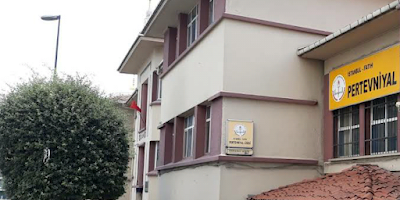 Pertevniyal Lisesi