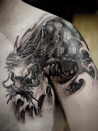 Explore cute tattoo ideas for feet, creative tattoo ideas in Los Angeles, available at Hailin Tattoo Studio