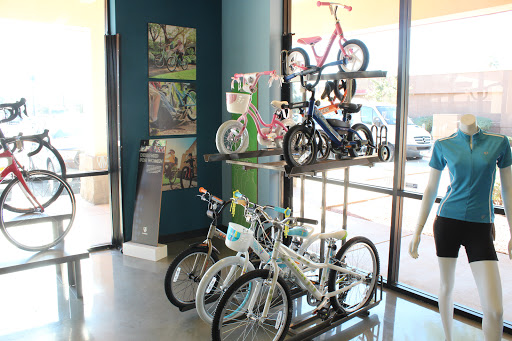 Bicycle Store «Trek Bicycle Store of West Phoenix», reviews and photos, 13085 W McDowell Rd, Avondale, AZ 85392, USA