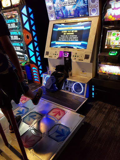 Shopping Mall «The Promenade at Howard Hughes Center», reviews and photos, 6081 Center Dr, Los Angeles, CA 90045, USA