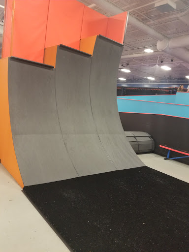 Amusement Center «Sky Zone Trampoline Park», reviews and photos, 7175 Oakland Mills Rd, Columbia, MD 21046, USA