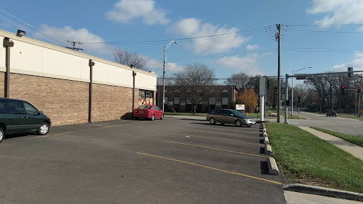 Liquor Store «Palos Deli & Liquor», reviews and photos, 10650 S Roberts Rd, Palos Hills, IL 60465, USA