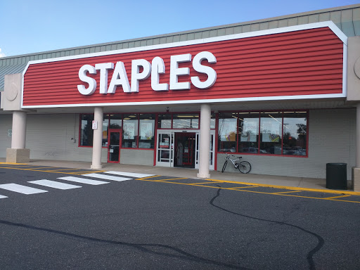 Office Supply Store «Staples», reviews and photos, 555 High St, Mt Holly, NJ 08060, USA