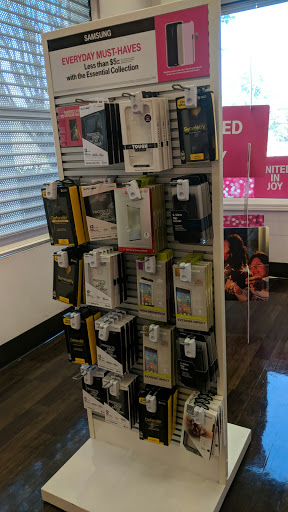 Cell Phone Store «T-Mobile», reviews and photos, 6347 Airport Blvd Suite A, Mobile, AL 36608, USA