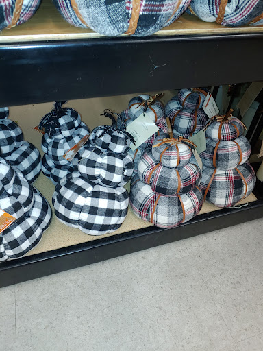 Discount Store «Big Lots», reviews and photos, 2260 MacArthur Dr, Orange, TX 77630, USA