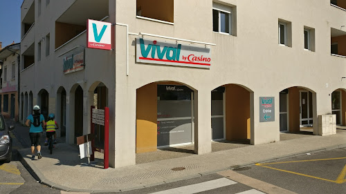 Épicerie Vival Saint-Étienne-de-Crossey