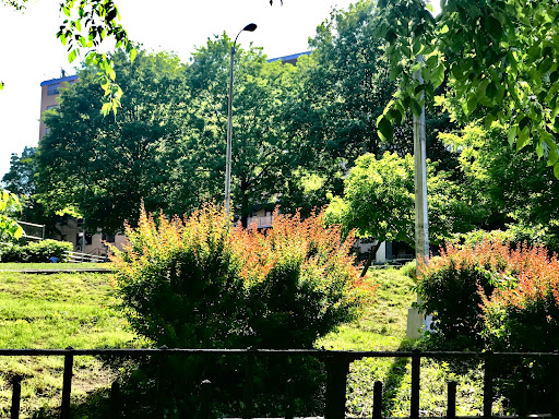 Park «Doughboy Park», reviews and photos, Woodside Ave, Woodside, NY 11377, USA