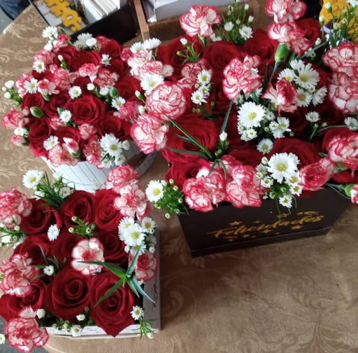 Florería Milagro florería en  en la zona Perros Bravos