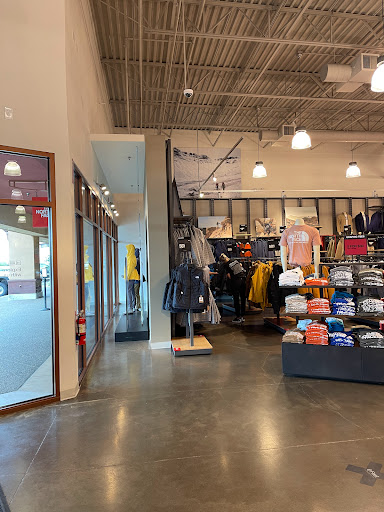 Clothing Store «The North Face», reviews and photos, 1001 N Arney Rd Ste 900, Woodburn, OR 97071, USA