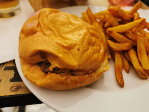 Photo n°31 de Beni Burger - Asnières-sur-seine à Asnières-sur-Seine ()