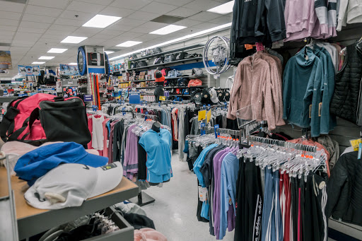 Sporting Goods Store «Big 5 Sporting Goods», reviews and photos, 3420 Wilshire Blvd, Los Angeles, CA 90010, USA