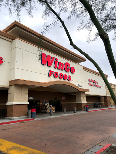 WinCo Foods, 1363 N Arizona Ave, Gilbert, AZ 85233, USA, 