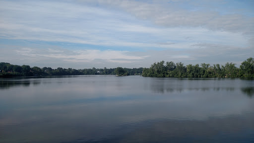 Liquor Store «Haywards Liquor St-Atm», reviews and photos, 573 Main St #4, Belleville, MI 48111, USA