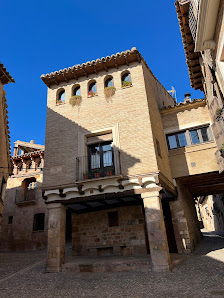Oficina de Información y Turismo de Alquézar C. Pedro Arnal Cavero, 17, 22145 Alquézar, Huesca, España