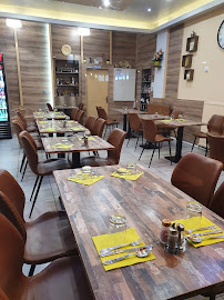 Atmosphère du Restaurant de spécialités du Moyen-Orient Resto Onel مطعم اونيل العراقي à Strasbourg - n°11
