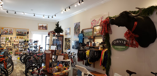 Sporting Goods Store «Flint Creek Outfitters», reviews and photos, 14129 7th St, Dade City, FL 33525, USA