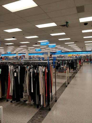 Clothing Store «Ross Dress for Less», reviews and photos, 2540 Cumberland Blvd SE, Smyrna, GA 30080, USA