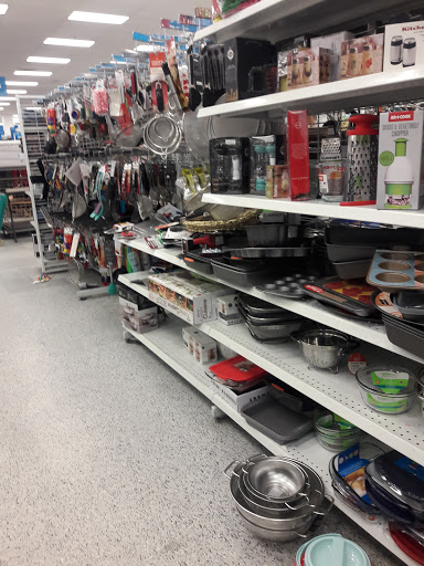 Clothing Store «Ross Dress for Less», reviews and photos, 2130 South Shore Center West, Alameda, CA 94501, USA