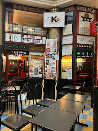 Atmosphère du Restaurant malaisien Sushi Ku à Paris - n°2