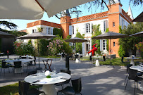 Atmosphère du Restaurant gastronomique Le Restaurant Le Manoir du Prince à Portet-sur-Garonne - n°8