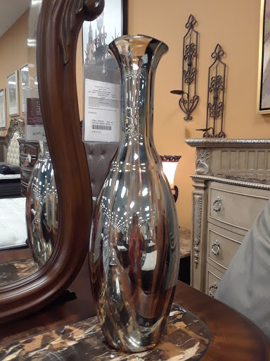 Furniture Store «Raymour & Flanigan Furniture and Mattress Store», reviews and photos, 1855 Central Park Ave, Yonkers, NY 10710, USA