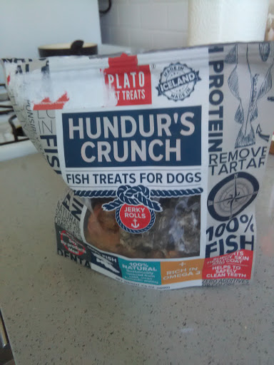 Pet Supply Store «Unleashed by Petco», reviews and photos, 520 S 23rd St, Philadelphia, PA 19146, USA