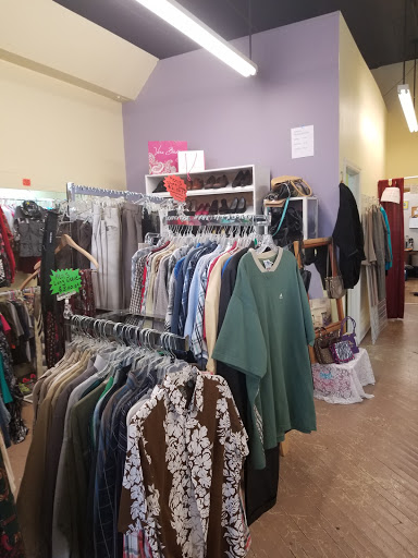 Thrift Store «New Beginnings By CWH», reviews and photos, 7 W Washington St, Newnan, GA 30263, USA