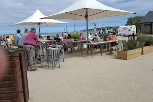 Knoll Beach Cafe image