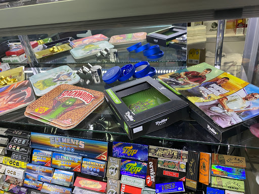 Tobacco Shop «Peace Pipe Smoke Shop», reviews and photos, 3282 El Camino Real, Santa Clara, CA 95051, USA