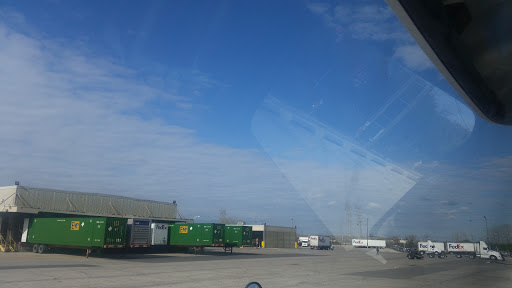 Mailing Service «FedEx Freight», reviews and photos, 5101 S Lawndale Ave, Summit, IL 60501, USA