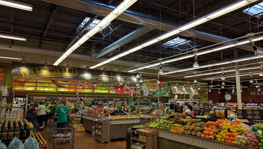 Grocery Store «Fresh Thyme Farmers Market- Apple Valley MN», reviews and photos, 14880 Florence Trail, Apple Valley, MN 55124, USA