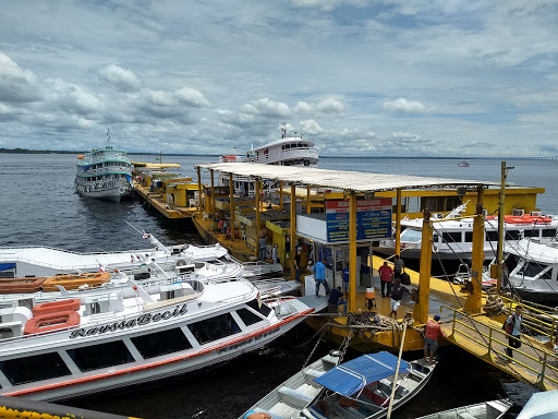 Serviço de barcas Manaus