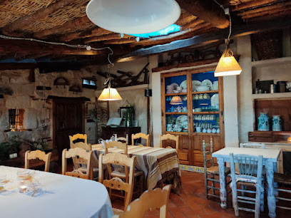 Comedor Rural Las Barrosas - Av. Barones de Picasent, 36, 37451 Carrascal del Obispo, Salamanca, Spain