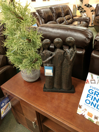 Furniture Store «Raymour & Flanigan Furniture and Mattress Store», reviews and photos, 9 Cabot Blvd E, Langhorne, PA 19047, USA