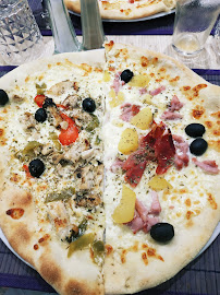 Pizza du Pizzeria La Piazza à Tarare - n°9