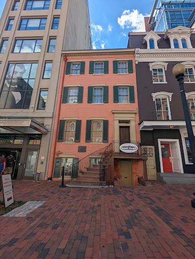 Historical Landmark «Petersen House», reviews and photos, 516 10th St NW, Washington, DC 20004, USA