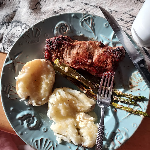 Grocery Store «Harvest Supermarket - New Castle, Indiana», reviews and photos, 1712 Broad St, New Castle, IN 47362, USA