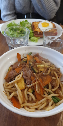 Plats et boissons du Restaurant de cuisine fusion asiatique L'Echevin ( Bobun ) à Paris - n°2